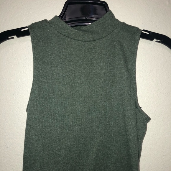 H&M Crop Top - Picture 1 of 1